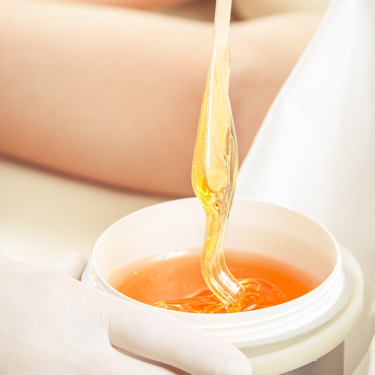 sugaring-armpit-wax-professional-cosmetologist
